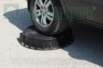 Люк пластиковый черный