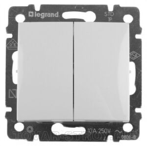 Выключатель Legrand 2-клавишный, без подсветки, белый