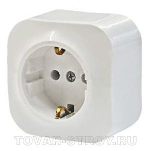 Розетка Legrand Quteo с заземлением, белая.